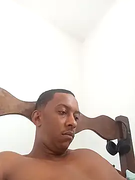 Pretinhoo25 online show from February 2026 04:26:01 PM