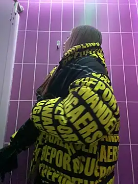 KrisMagnoly online show from January 2026 04:24:02 PM