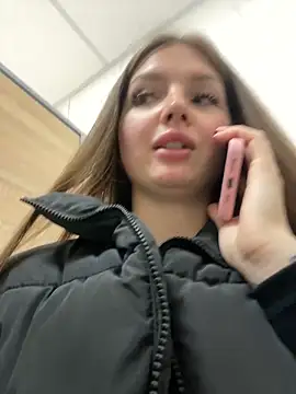 Snapshot of KrisMagnoly chatting on September 2025 05:20:01 PM KrisMagnoly online show from September 2025 05:20:01 PM