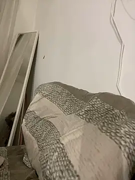 KrisMagnoly online show from April 2026 11:17:02 PM