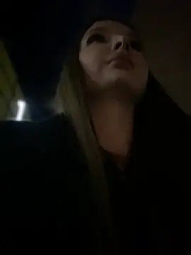 Snapshot of KrisMagnoly chatting on December 2024 06:05:01 PM KrisMagnoly online show from December 2024 06:05:01 PM