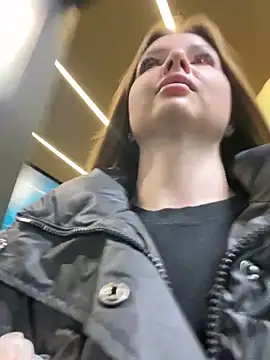 Snapshot of KrisMagnoly chatting on November 2025 04:23:01 PM KrisMagnoly online show from November 2025 04:23:01 PM