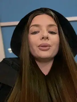 Snapshot of KrisMagnoly chatting on March 2025 04:50:01 PM KrisMagnoly online show from March 2025 04:50:01 PM