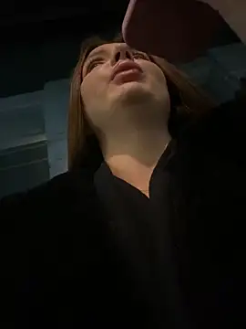 Snapshot of KrisMagnoly chatting on November 2025 04:32:01 PM KrisMagnoly online show from November 2025 04:32:01 PM