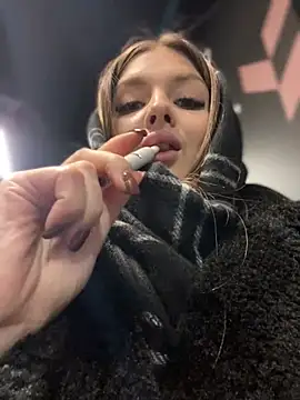 Snapshot of KrisMagnoly chatting on January 2025 02:46:01 PM KrisMagnoly online show from January 2025 02:46:01 PM