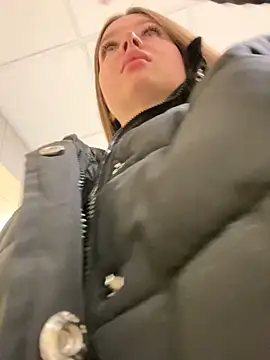 Snapshot of KrisMagnoly chatting on October 2025 04:39:02 PM KrisMagnoly online show from October 2025 04:39:02 PM