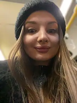 Snapshot of KrisMagnoly chatting on January 2025 07:10:02 PM KrisMagnoly online show from January 2025 07:10:02 PM