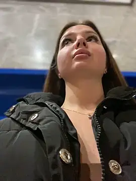 Snapshot of KrisMagnoly chatting on October 2025 04:40:02 PM KrisMagnoly online show from October 2025 04:40:02 PM