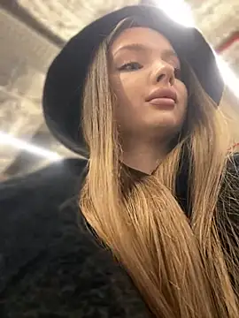 KrisMagnoly online show from February 2026 04:29:02 PM