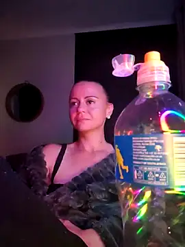 Snapshot of MrsBunnyBum chatting on April 2026 07:51:01 PM MrsBunnyBum online show from April 2026 07:51:01 PM