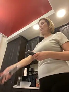 sensualEmilia online show from February 2026 02:06:02 PM