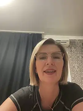 sensualEmilia online show from February 2026 03:34:02 PM