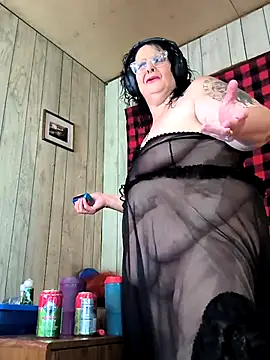 davisdesiresxh online show from September 2025 01:44:02 PM