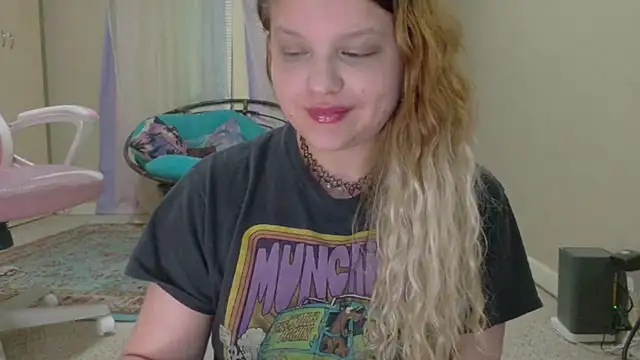 Emihaze online show from March 2026 10:15:01 AM