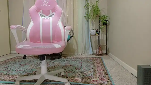 Emihaze online show from March 2026 05:13:01 PM