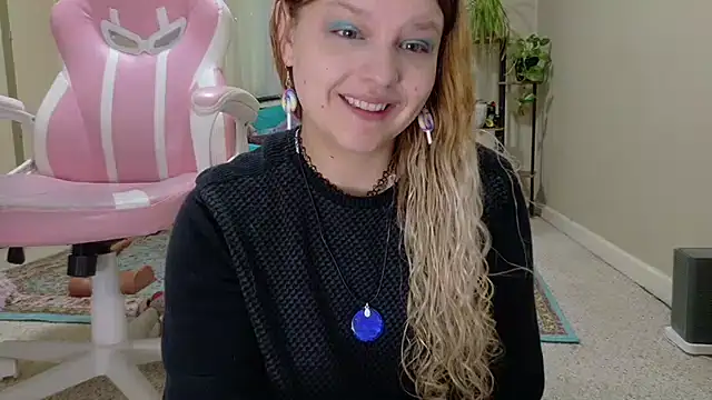 Emihaze online show from March 2026 05:28:02 PM