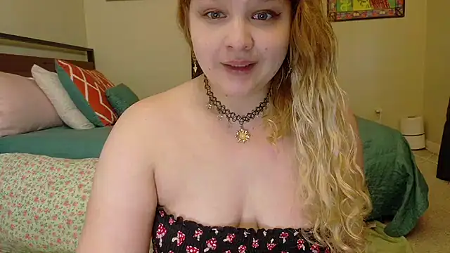 Emihaze online show from January 2026 07:17:01 PM