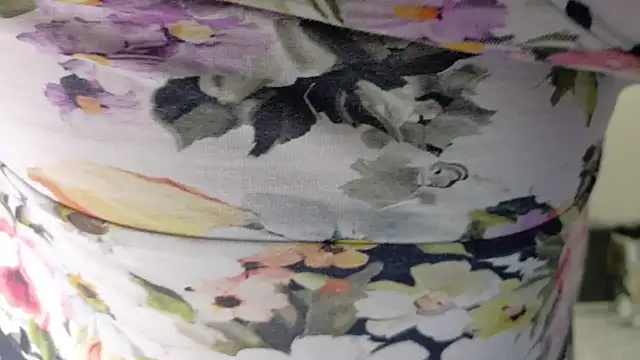 Snapshot of Emihaze chatting on November 2025 07:30:01 PM Emihaze online show from November 2025 07:30:01 PM