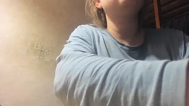 Snapshot of FrumCake chatting on January 2025 01:38:02 AM FrumCake online show from January 2025 01:38:02 AM