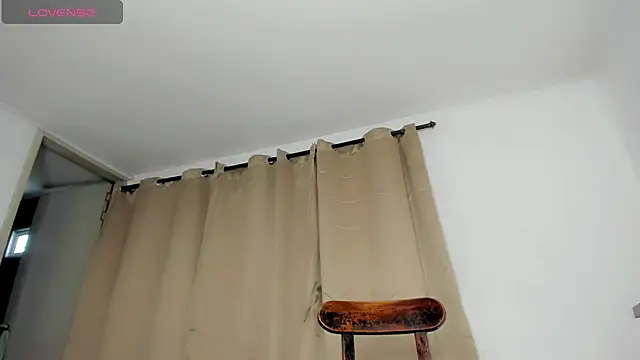 Genesis Sandoval online show from April 2026 07:40:02 PM