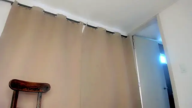 Snapshot of Genesis_Sandoval chatting on November 2025 06:07:02 PM Genesis Sandoval online show from November 2025 06:07:02 PM