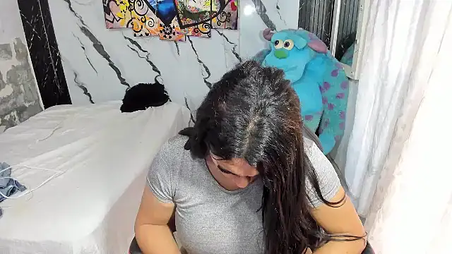 andromeda xx online show from November 2025 01:33:01 PM