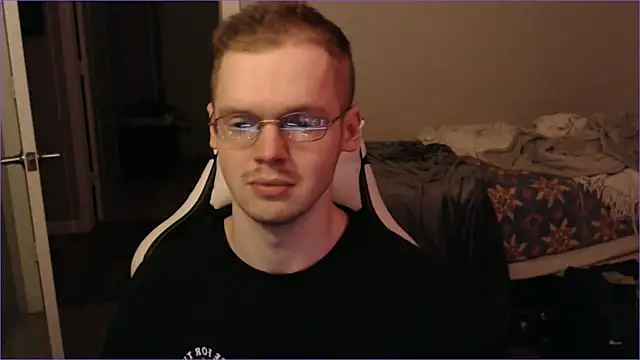 Snapshot of doloresman chatting on February 2025 12:37:01 AM doloresman online show from February 2025 12:37:01 AM