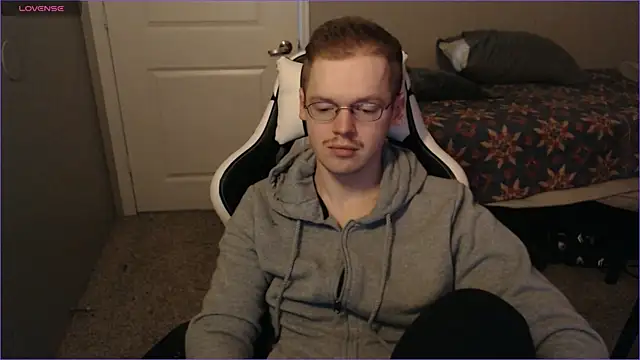 Snapshot of doloresman chatting on February 2025 08:25:02 PM doloresman online show from February 2025 08:25:02 PM