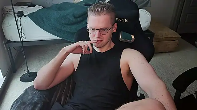 doloresman online show from April 2026 08:49:01 PM