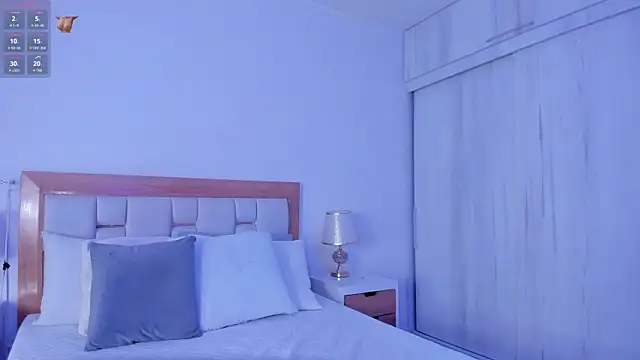 mia hank online show from May 2026 11:47:02 AM