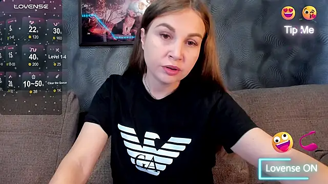 CassieMils online show from October 2025 05:27:02 AM