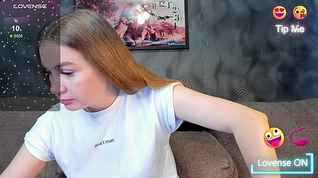 CassieMils online show from September 2025 05:06:02 AM