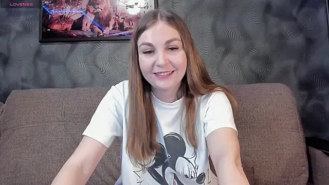 CassieMils online show from February 2025 11:20:01 AM