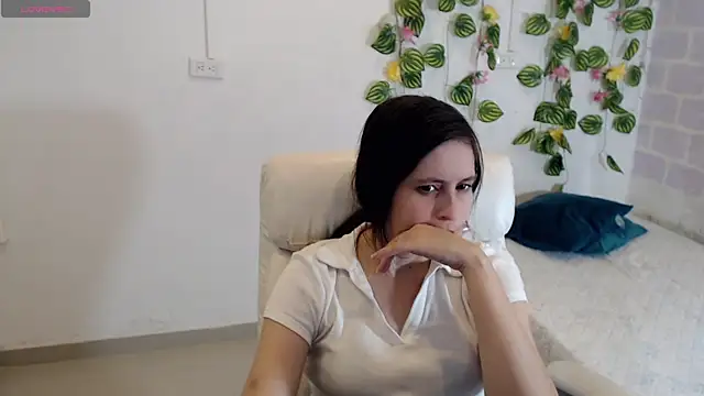 tania sweet   online show from September 2025 02:56:02 PM