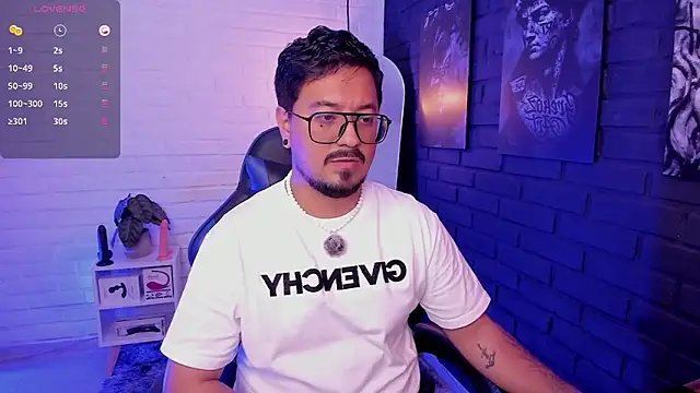 DaviidEvans  online show from June 2026 06:14:01 AM