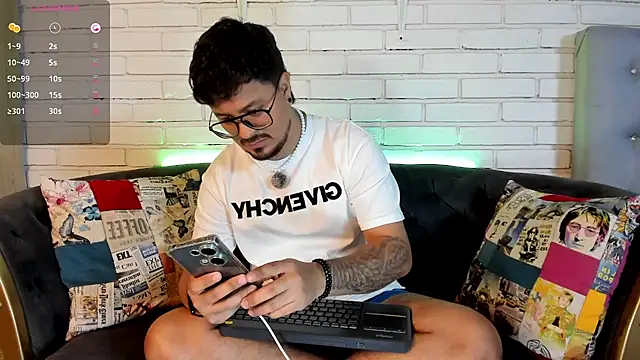 DaviidEvans  online show from November 2025 02:28:02 PM