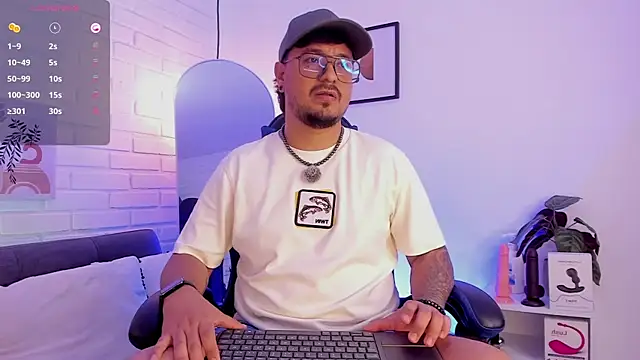 DaviidEvans  online show from January 2026 10:55:01 AM