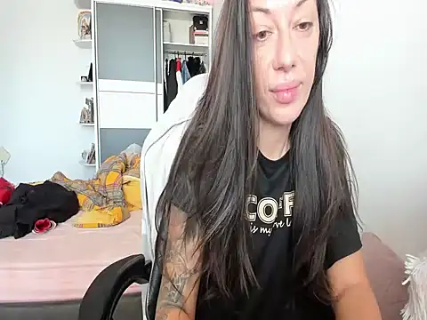 MeliEva online show from October 2025 09:21:01 AM