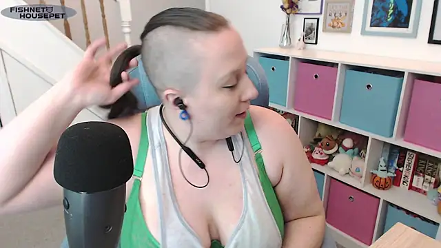 fishnethousepet online show from March 2026 08:09:01 PM