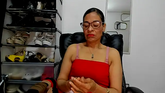 Aries Mature online show from April 2026 03:49:01 PM