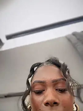 Snapshot of Tayra_Siny chatting on October 2025 05:58:02 PM Tayra Siny online show from October 2025 05:58:02 PM