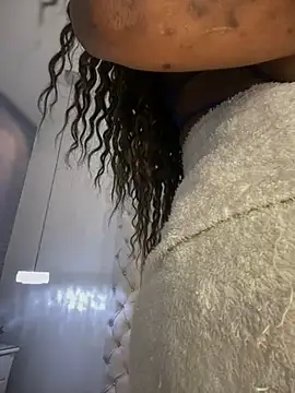 Snapshot of Tayra_Siny chatting on March 2025 05:50:02 PM Tayra Siny online show from March 2025 05:50:02 PM