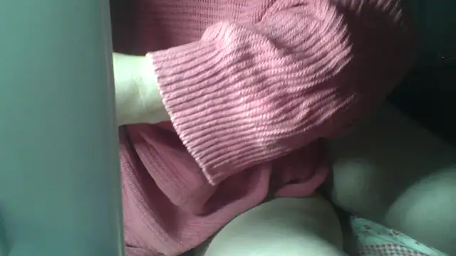 Snapshot of Alma_Evelynne chatting on February 2026 03:41:01 PM Alma Evelynne online show from February 2026 03:41:01 PM