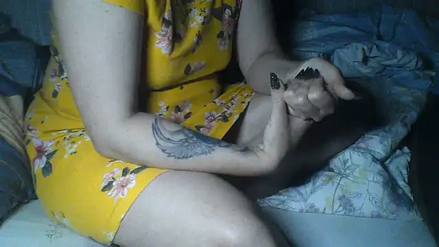 Alma Evelynne online show from June 2026 10:44:02 PM