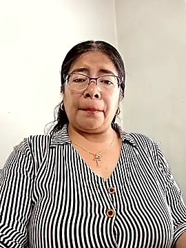 Snapshot of __valentina18 chatting on September 2025 01:07:02 PM   valentina18 online show from September 2025 01:07:02 PM