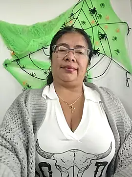 Snapshot of __valentina18 chatting on October 2025 01:12:01 PM   valentina18 online show from October 2025 01:12:01 PM