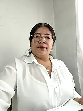 Snapshot of __valentina18 chatting on January 2026 01:15:01 PM valentina18 online show from January 2026 01:15:01 PM