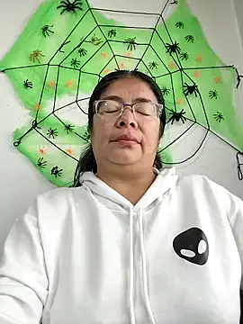 Snapshot of __valentina18 chatting on October 2025 01:12:02 PM   valentina18 online show from October 2025 01:12:02 PM