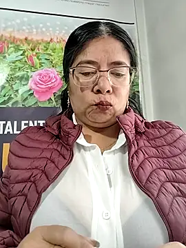 Snapshot of __valentina18 chatting on February 2026 01:08:01 PM valentina18 online show from February 2026 01:08:01 PM