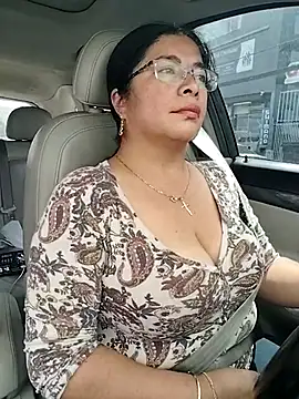 Snapshot of __valentina18 chatting on November 2025 04:39:01 PM valentina18 online show from November 2025 04:39:01 PM